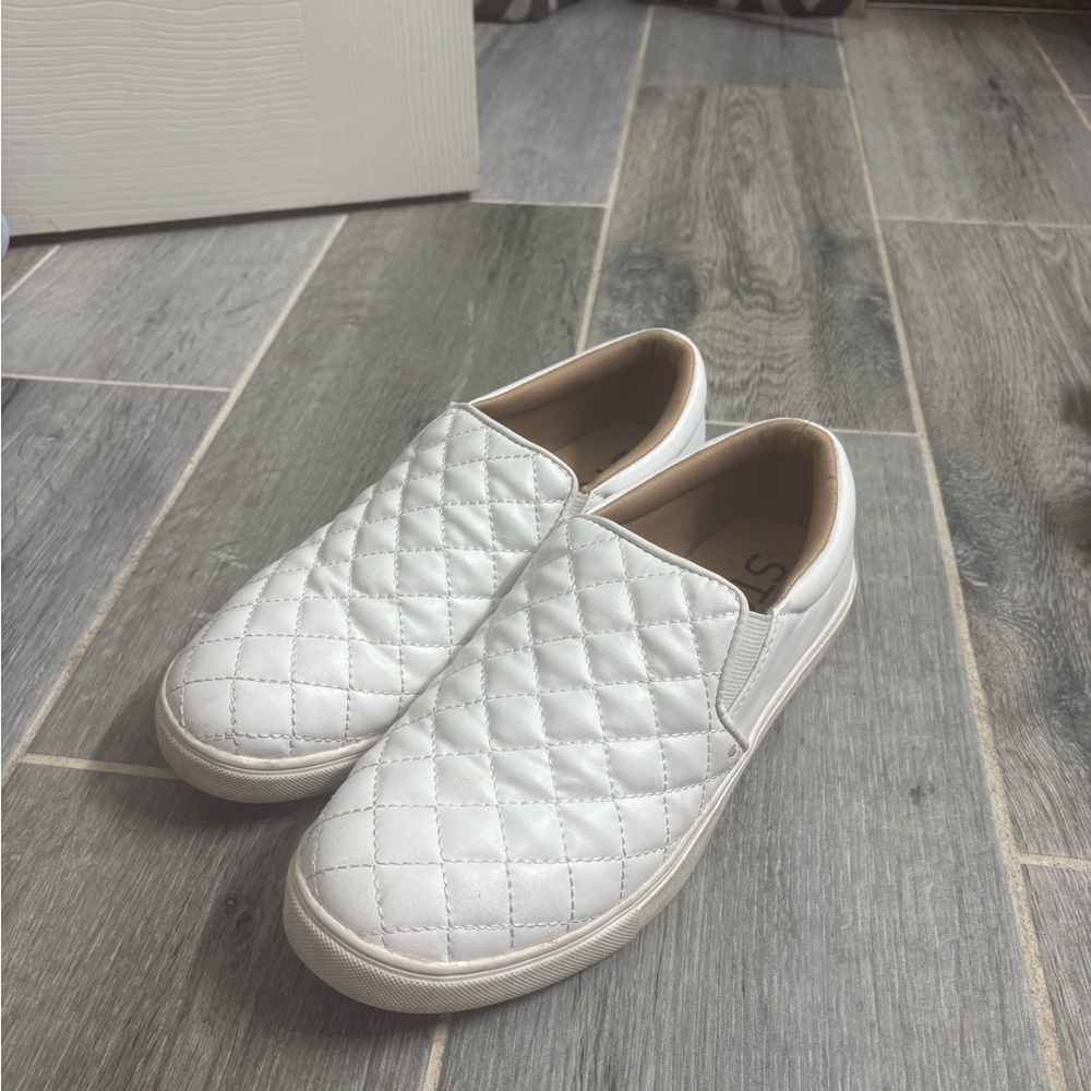Men's Quilted White Slip-On Shoes